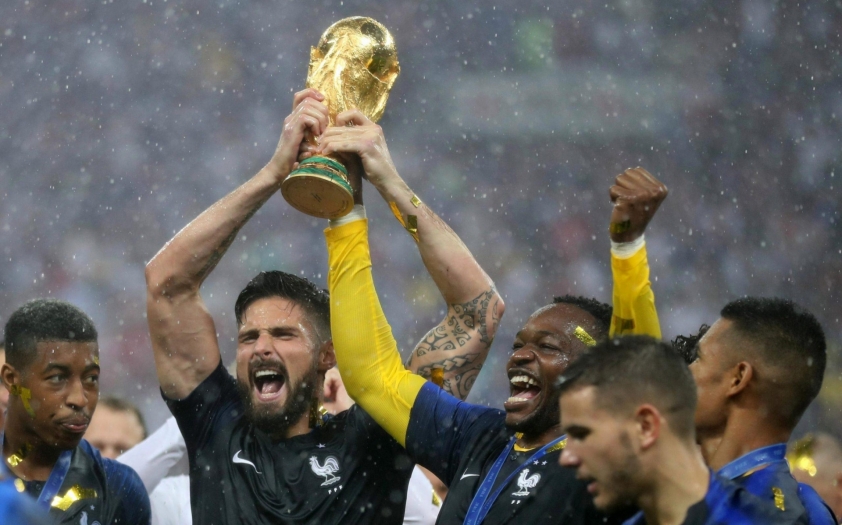 Nhà vô địch World Cup gây bất ngờ, tái xuất dưới quyền con trai Ancelotti 846901
