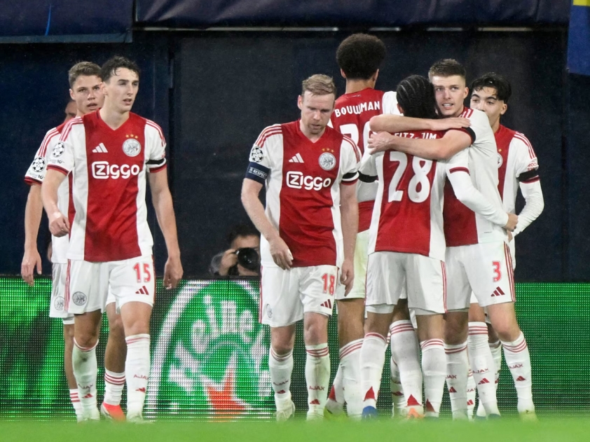 Ajax bước vào trận giao hữu với Bochum cùng mục tiêu hoàn thiện đội hình và lối chơi (Ảnh: Marca)