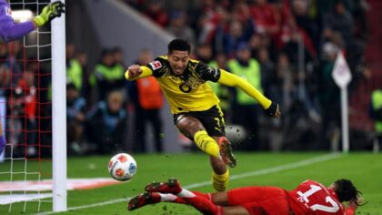 Bellingham nhận ‘bão chỉ trích’, HLV Dortmund lập tức ra mặt bênh vực