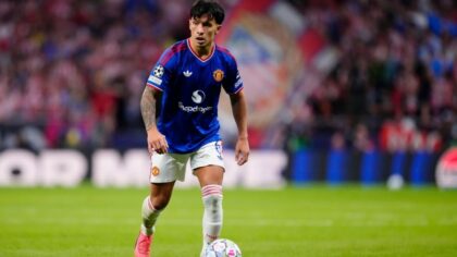Lisandro Martinez ‘đối đầu’ ban lãnh đạo MU tại họp báo